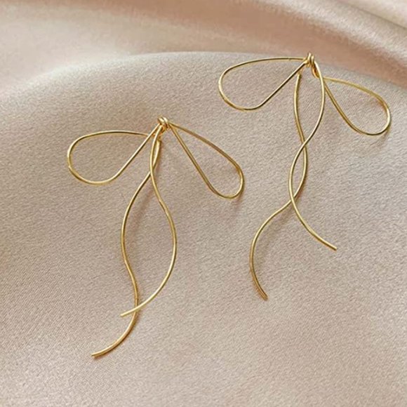 “Paris” Minimalist Thin Bow Dainty Knot Cute Birthday/Gift/Babyshower Earrings - Picture 6 of 9